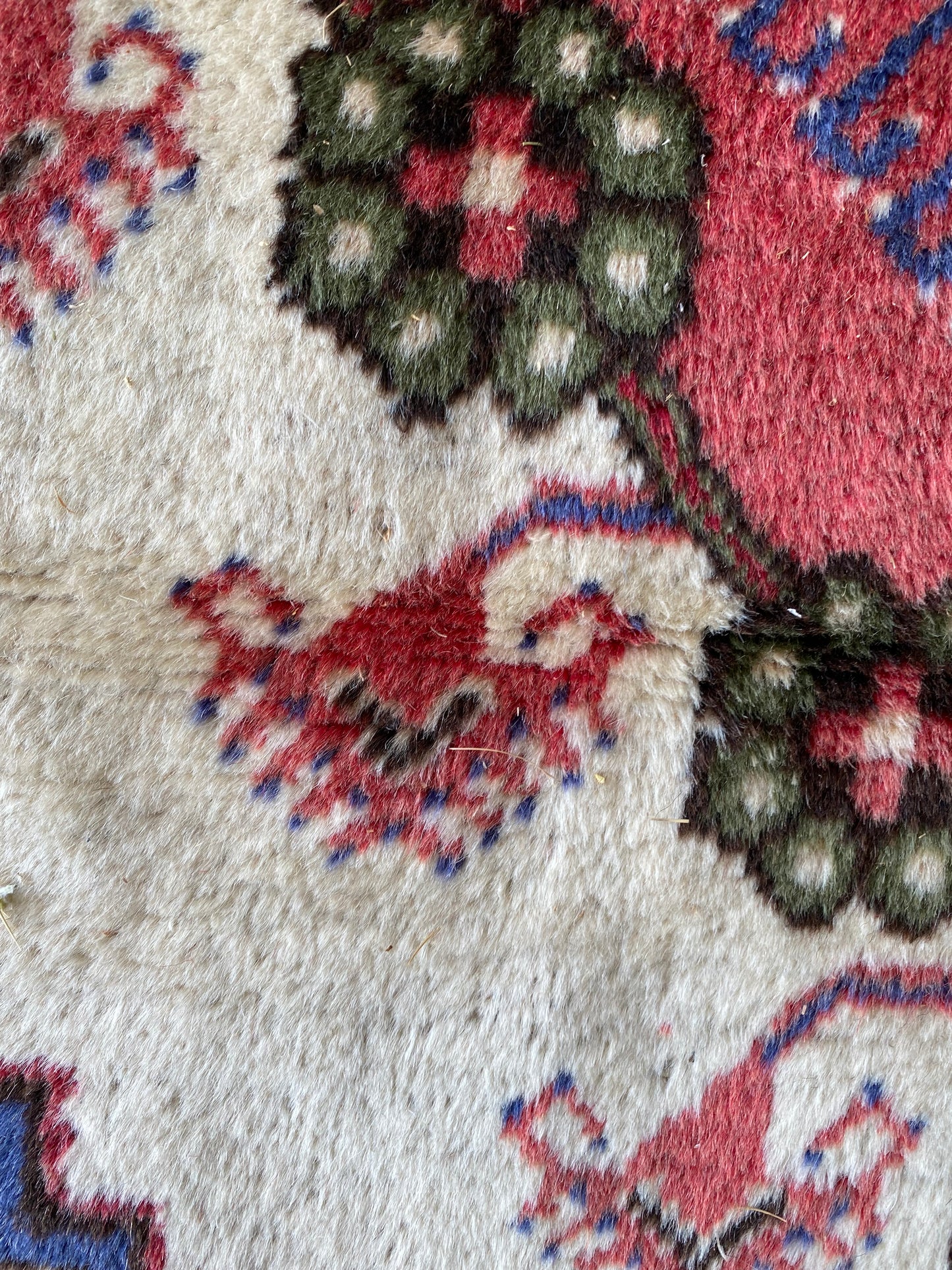 Vintage Anatolian Dazkiri Rug