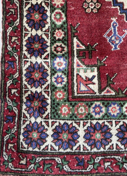 Vintage Anatolian Dazkiri Rug