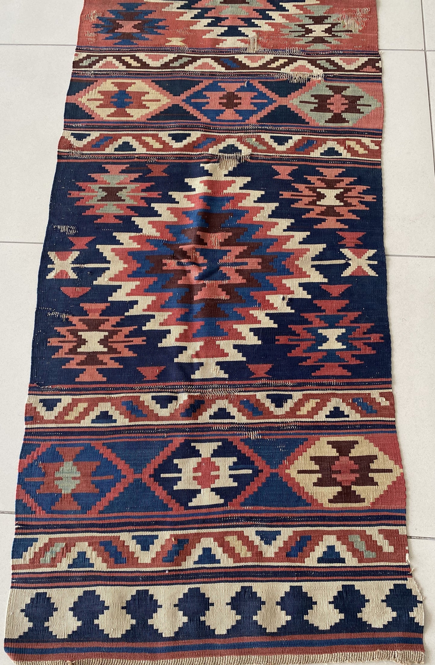 Antique Hastharud Shirvan Kilim Runnern‎