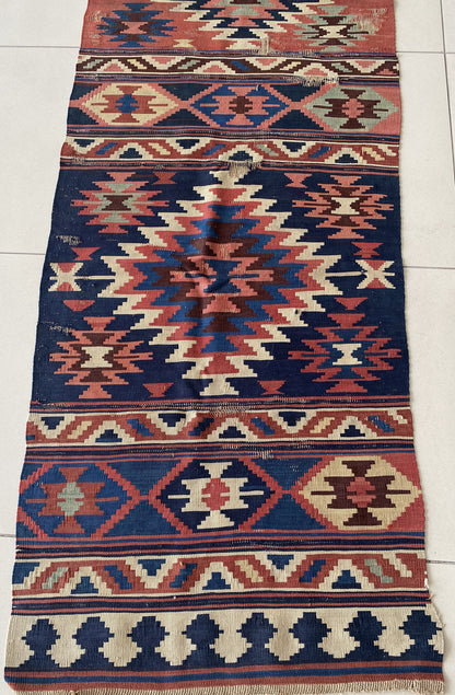 Antique Hastharud Shirvan Kilim Runnern‎