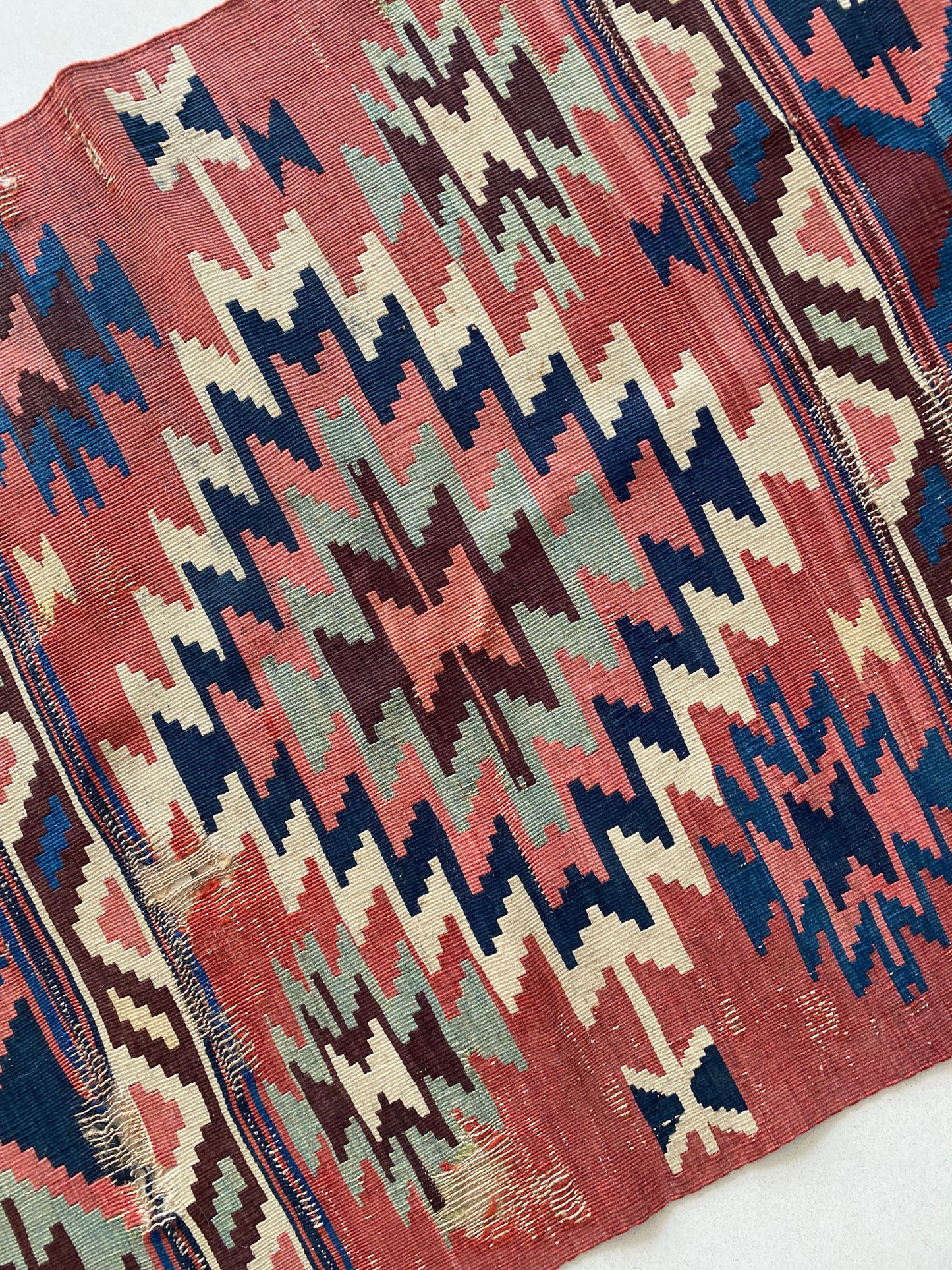 Antique Hastharud Shirvan Kilim Runnern‎