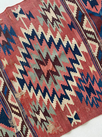 Antique Hastharud Shirvan Kilim Runnern‎